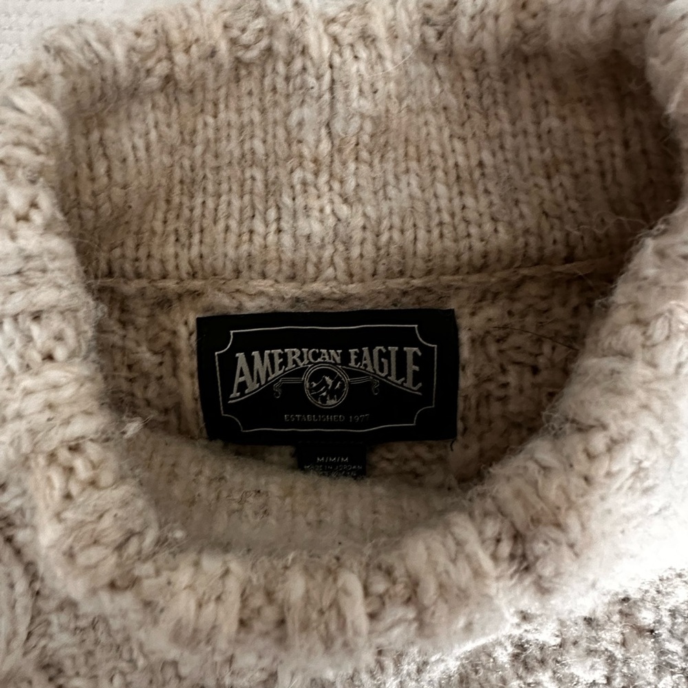 American Eagle Cream Knit Sweater
